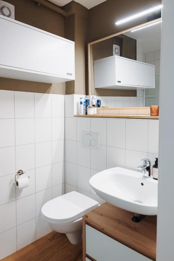 Zentrale & Gemuetliche 3-Zimmer-Wohnung Mit Netflix & Sky, Nah An Uni & Zentrum, Mit Stellplatz Kassel Exterior foto